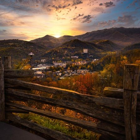 The Nut House, Hot Tub, Game Room, Wifi, 1089 Free Tickets Each Paid Day, Dollywood And More! Pigeon Forge Kültér fotó