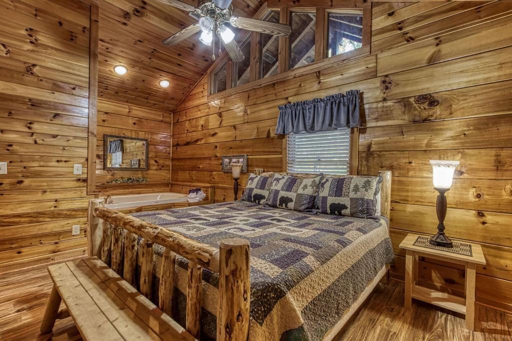 The Nut House, Hot Tub, Game Room, Wifi, 1089 Free Tickets Each Paid Day, Dollywood And More! Pigeon Forge Kültér fotó